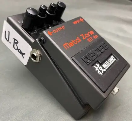 BOSS - MT-2W Waza Craft Metal Zone Pedal 2